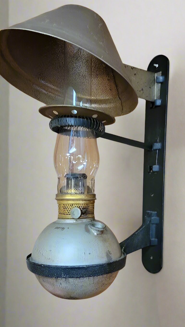 HANDLAN ST. LOUIS RAILROAD CABOOSE WALL LAMP